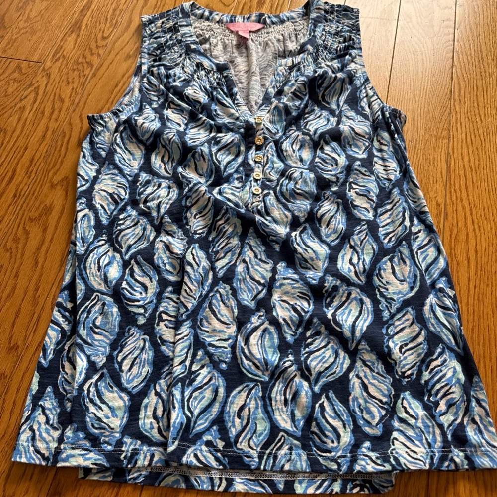 Lilly Pulitzer Navy and White Patterned Tank Top